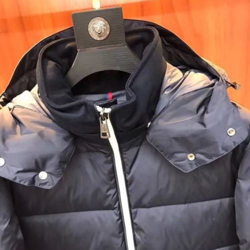 モンクレールスーパーコピー 存在感のある 2021秋冬 モンクレール MONCLER ダウンジャケット 保温効果は抜群 着心地がクセになる 