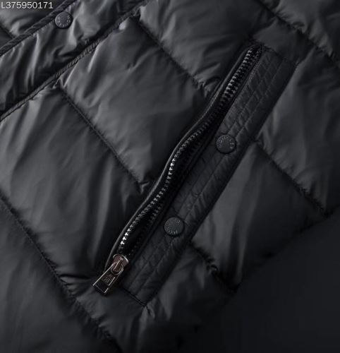 2色可選 ダウンジャケット モンクレールスーパーコピー 2021秋冬 モンクレール MONCLER 大絶賛の履き心地! 保温効果は抜群 着心地よい 