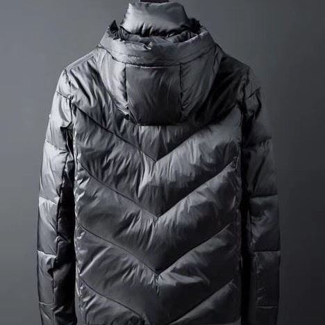 選べる極上 軽量ダウンジャケット 2021秋冬 モンクレールコピー モンクレール MONCLER 2色可選 ダウンジャケット フード取り外し不可 