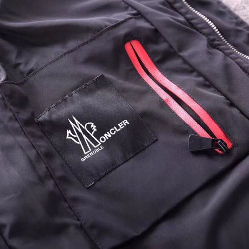 ダウンジャケット ベスト フード部分は取り外し可能 2021秋冬 モンクレール MONCLER モンクレールブランドスーパーコピー 耐久性のある カジュアルに着こなせるデザイン