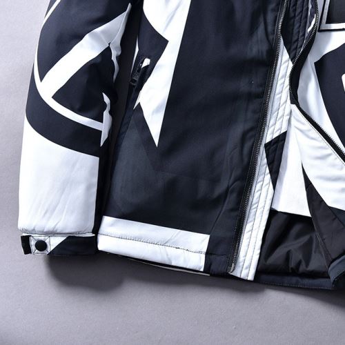 ワンランク上のアウターウエア 2021秋冬 モンクレール MONCLER モンクレールコピー ブランド デザイン性の高い ダウンジャケット 高級感ある　