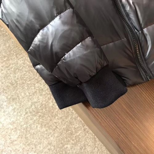 光沢のある 2021秋冬 ダウンジャケット モンクレールブランドスーパーコピー モンクレール MONCLER 芸能人に愛用者続出 高級感ある