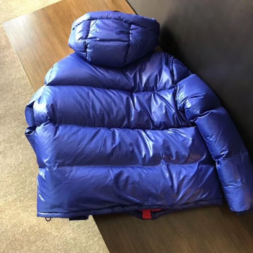 秋冬を彩る一着 ダウンジャケット 軽くて暖かい 2021秋冬 モンクレール MONCLER 3色可選 ショートパンツ 確定となる上品 モンクレールブランドコピー