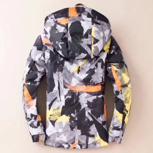2021秋冬 2色可選 モンクレール MONCLER コスパ最高のプライス モンクレールブランドスーパーコピー 快適な着心地をキープ ダウンジャケット フード部分は取り外し可能 