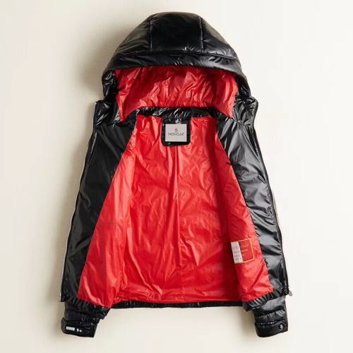 デザイン性の高い ダウンジャケット 保温効果は抜群 2021秋冬 モンクレール MONCLER モンクレールコピー ブランド スリムなシルエットデザイン