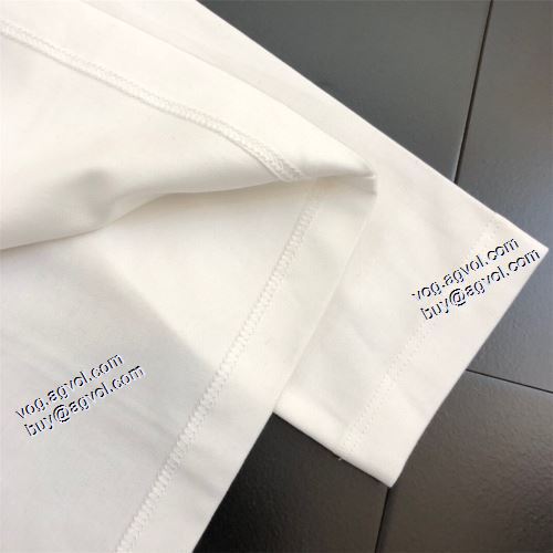 長袖Tシャツ 2色可選 2021秋冬 完売必至の人気モデルをご紹介 着回し度抜群 モンクレール MONCLER モンクレールコピー レジャー 頑丈な素材