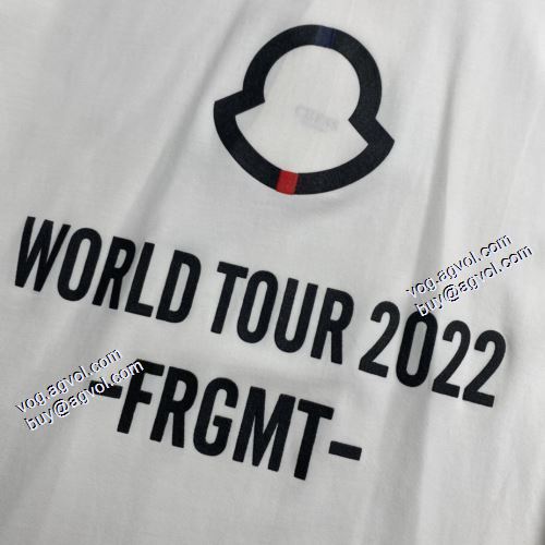 変わらない人気を誇る モンクレールコピー ブランド 2021秋冬 長袖Tシャツ プリント シンプル 3色可選 モンクレール MONCLER 優しいフィット感
