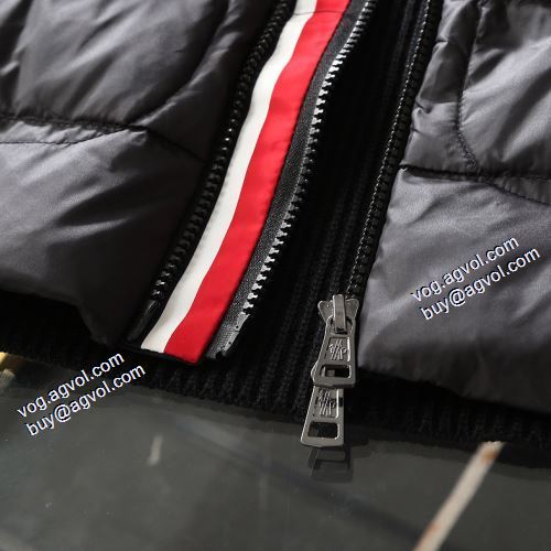 モンクレールコピー 2021秋冬 寒い季節にピッタリの一枚 モンクレール MONCLER 軽量ダウンジャケット 変わらない人気を誇る 2色可選
