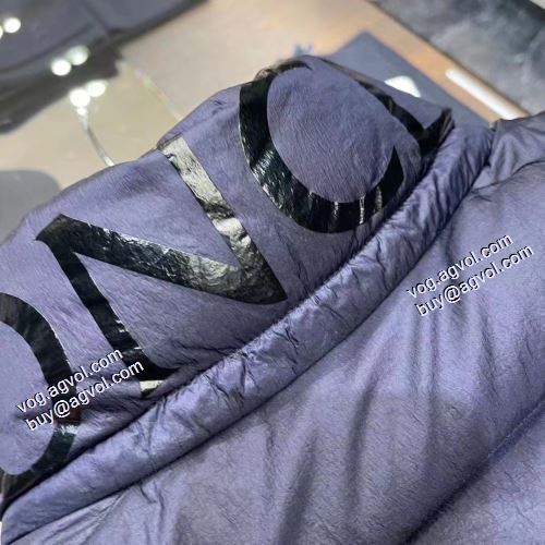 ダウンジャケット メンズ 2021秋冬 モンクレールブランドコピー 利便性に優れ モンクレール MONCLER ワンランク上のアウターウエア