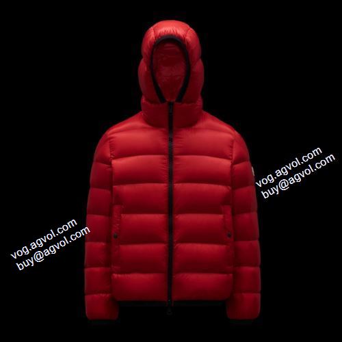 優美なお出かけスタイル 2021秋冬 モンクレールブランドコピー モンクレール MONCLER 身体を保温できる ダウンプレミアムダウンジャケット