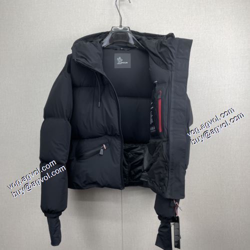 モンクレールブランド 偽物 通販 洗練を十分に演出する 2021秋冬 モンクレール MONCLER 2色可選 ダウンプレミアムダウンジャケット 防風性に優れ