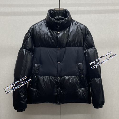 ダウンジャケット メンズ 2021秋冬 モンクレール MONCLER 活用できるアイテム モンクレールコピーブランド 防寒具としての機能もバッチリ