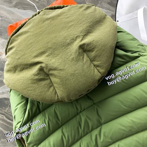2021秋冬 モンクレール MONCLER モンクレールブランド コピー 海外限定ライン ライトダウンジャケット 首周りもあったかい フィルパワーの高い