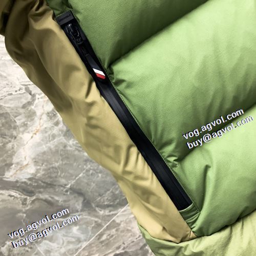 2021秋冬 モンクレール MONCLER モンクレールブランド コピー 海外限定ライン ライトダウンジャケット 首周りもあったかい フィルパワーの高い