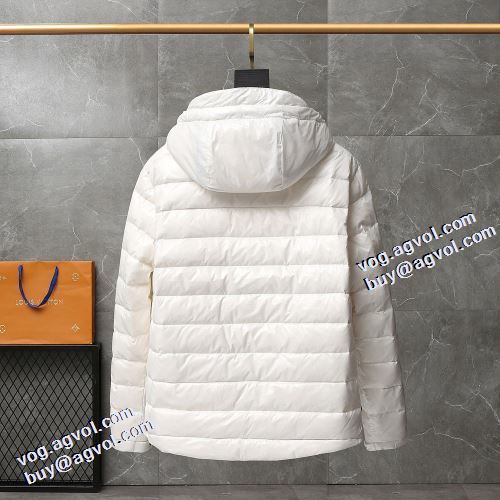 3色可選 2021秋冬 モンクレール MONCLER 軽量ダウンジャケット 魅力的 モンクレールブランド 偽物 通販 今一番HOTな新品 ファスナポケットが斜めになっているデザイン 