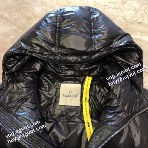 モンクレール偽物ブランド 撥水加工の施された 2021秋冬 モンクレール MONCLER フードづき 2色可選 大人気アイテム！入手困難 軽量ダウンジャケット 