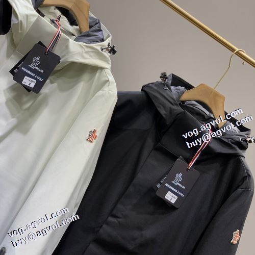2021秋冬 モンクレール MONCLER モンクレールブランド コピー 最安値に挑戦 2色可選 着心地 の良い MONCLERダウンジャケット 首周りもあったかい