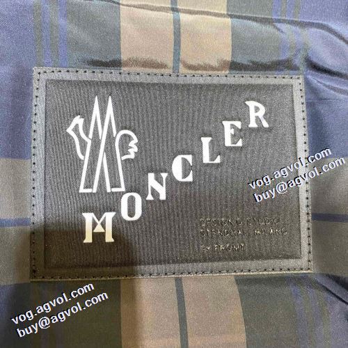 モンクレールコピー 先行販売 フードづき 2021秋冬 モンクレール MONCLER ダウンジャケット ベスト 重さを感じず