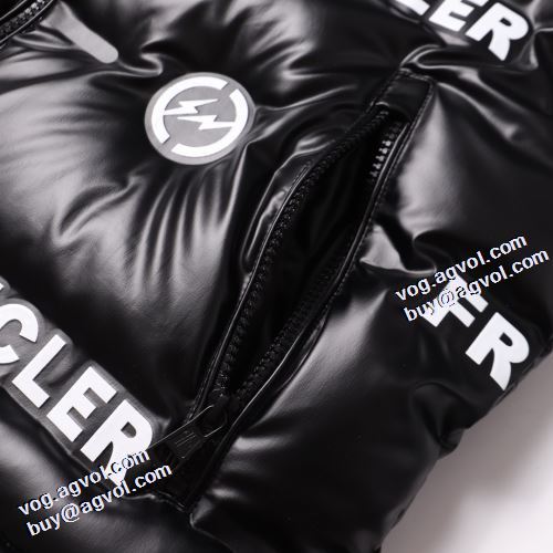 希少価値大！ 2021秋冬 モンクレール MONCLER ファスナポケットが斜めになっているデザイン モンクレールコピーブランド ダウンジャケット スタイリッシュなデザイン