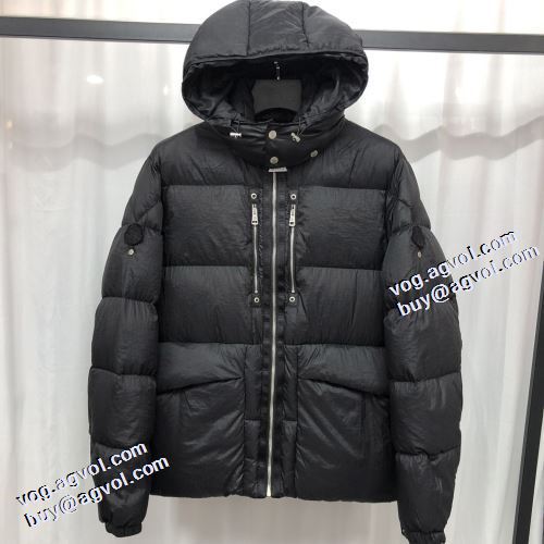 モンクレールスーパーコピー 海外セレブ愛用 2021秋冬 モンクレール MONCLER 2色可選 ダウンジャケット 防風効果いい フードづき