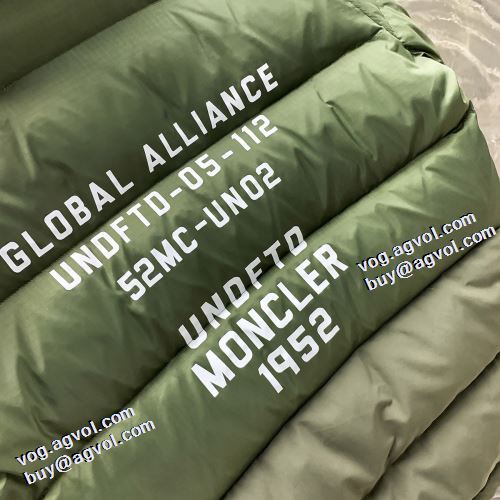 モンクレールブランド コピー サイズ豊富 着心地よい 2021秋冬 モンクレール MONCLER メンズ ダウンジャケット フード部分は取り外し可能
