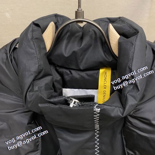 首周りもあったかい モンクレールスーパーコピー 大好評 2021秋冬 ダウンジャケット モンクレール MONCLER 軽くて暖かい