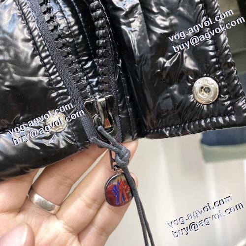 ダウンジャケット メンズ モンクレール MONCLER 寒さに打ち勝つ 2021秋冬 モンクレールスーパーコピー ワンランク上のアウターウエア
