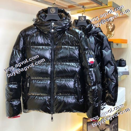 モンクレールスーパーコピー 激安 保湿性の向上 モンクレール MONCLER 2021秋冬 ダウンジャケット メンズ 真冬でも温かく過ごせる