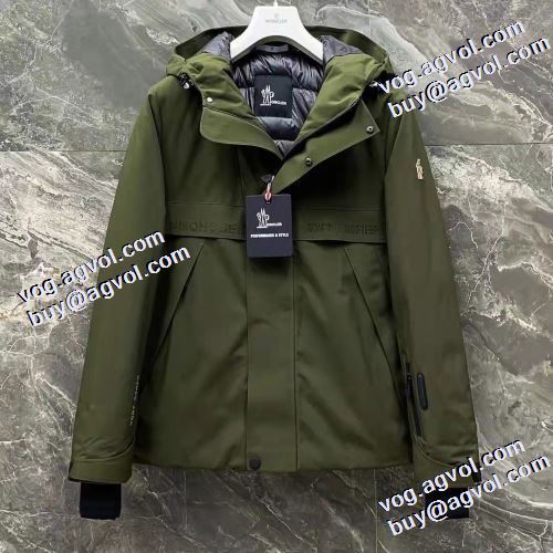 モンクレール MONCLER カジュアルに着こなせるデザイン 2021秋冬 ライトダウンジャケット 厳しい寒さに耐える 2色可選 モンクレールスーパーコピー