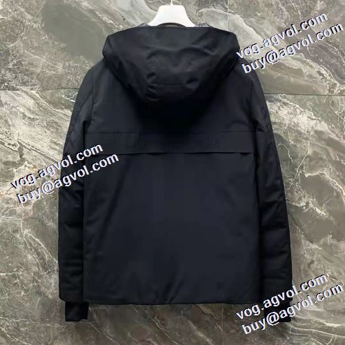モンクレール MONCLER カジュアルに着こなせるデザイン 2021秋冬 ライトダウンジャケット 厳しい寒さに耐える 2色可選 モンクレールスーパーコピー