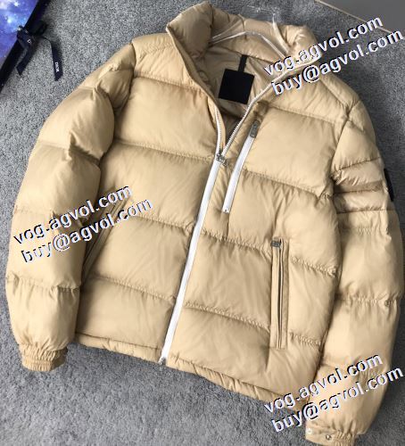 モンクレール MONCLER 2021秋冬 自信有りの一着 薄着でも十分過ごせるこの冬絶対に重宝する一着 モンクレールコピーブランド ダウンジャケット 2色可選