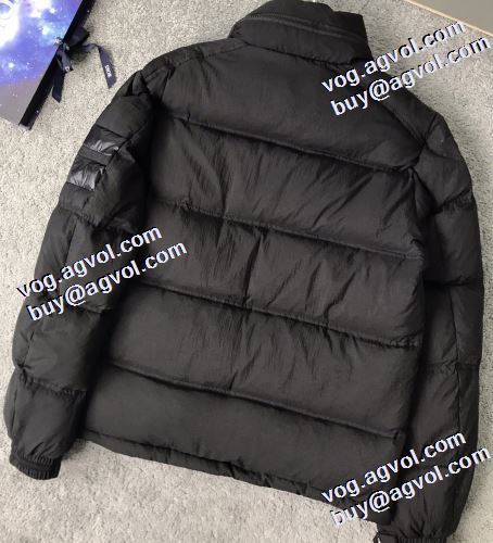 モンクレール MONCLER 2021秋冬 自信有りの一着 薄着でも十分過ごせるこの冬絶対に重宝する一着 モンクレールコピーブランド ダウンジャケット 2色可選