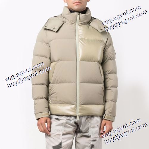 モンクレールブランド 偽物 通販 防寒具としての機能もバッチリ モンクレール MONCLER 寄り添える商品に生まれ変わる 2021秋冬 ダウンジャケット 2色可選