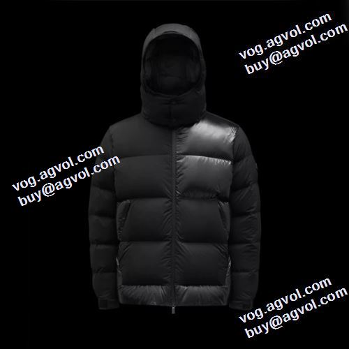 モンクレールブランド 偽物 通販 防寒具としての機能もバッチリ モンクレール MONCLER 寄り添える商品に生まれ変わる 2021秋冬 ダウンジャケット 2色可選