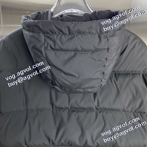 モンクレールブランド 偽物 通販 保温性を発揮する メンズ ダウンジャケット モンクレール MONCLER 2021秋冬 寒い季節にピッタリの一枚