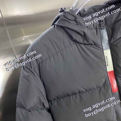 モンクレールブランド 偽物 通販 保温性を発揮する メンズ ダウンジャケット モンクレール MONCLER 2021秋冬 寒い季節にピッタリの一枚