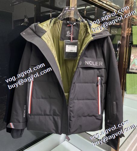 ダウンジャケット 秋冬を彩る一着 メンズ モンクレールスーパーコピー 激安 2色可選 モンクレール MONCLER 2021秋冬 高級感を引き立てる
