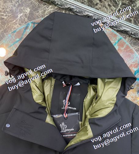ダウンジャケット 秋冬を彩る一着 メンズ モンクレールスーパーコピー 激安 2色可選 モンクレール MONCLER 2021秋冬 高級感を引き立てる