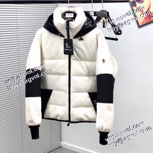 ダウンプレミアムダウンジャケット モンクレール MONCLER 2021秋冬 モンクレールブランドスーパーコピー 保温効果は抜群