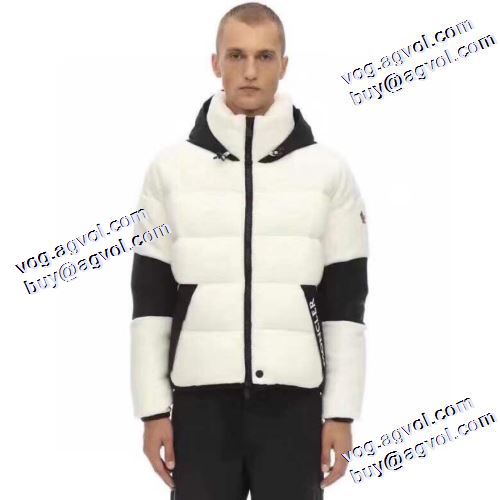 ダウンプレミアムダウンジャケット モンクレール MONCLER 2021秋冬 モンクレールブランドスーパーコピー 保温効果は抜群