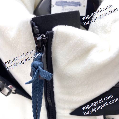 ダウンプレミアムダウンジャケット モンクレール MONCLER 2021秋冬 モンクレールブランドスーパーコピー 保温効果は抜群