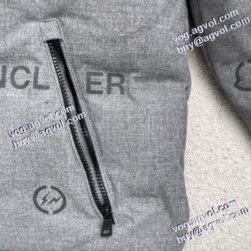 軽量ダウンジャケット 撥水、透湿機能があり モンクレール MONCLER モンクレールスーパーコピー 2021秋冬 フィルパワーの高い
