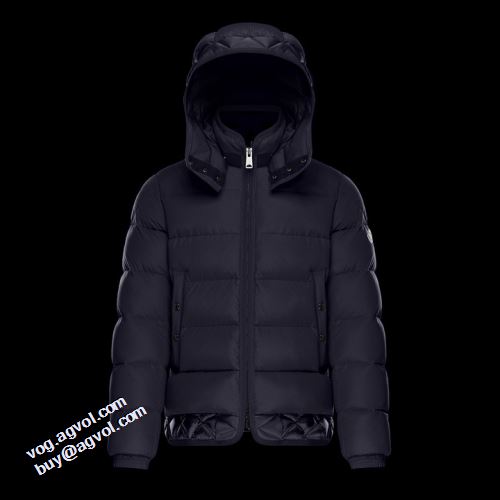 2021秋冬 モンクレール MONCLER モンクレールブランドスーパーコピー ライトダウンジャケット 人気新品★超特価★ 3色可選 保温効果は抜群