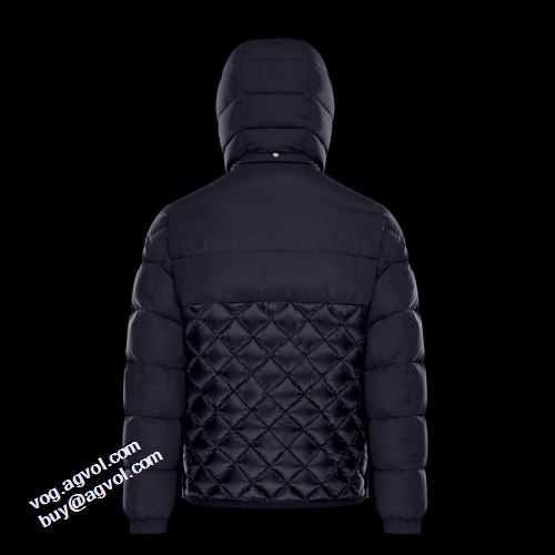2021秋冬 モンクレール MONCLER モンクレールブランドスーパーコピー ライトダウンジャケット 人気新品★超特価★ 3色可選 保温効果は抜群
