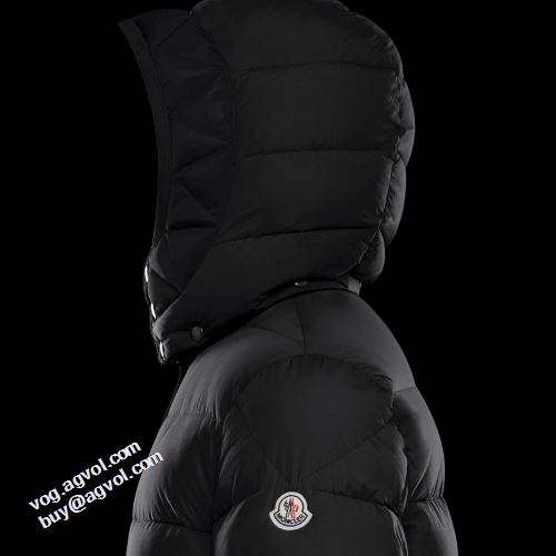 2021秋冬 モンクレール MONCLER モンクレールブランドスーパーコピー ライトダウンジャケット 人気新品★超特価★ 3色可選 保温効果は抜群