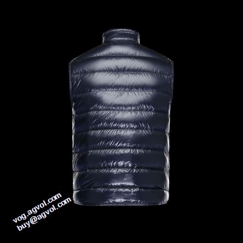2021秋冬 モンクレール MONCLER 着心地抜群 モンクレールコピーブランド 軽量ダウンジャケット 4色可選 ふわふわな感触 秋冬を彩る一着