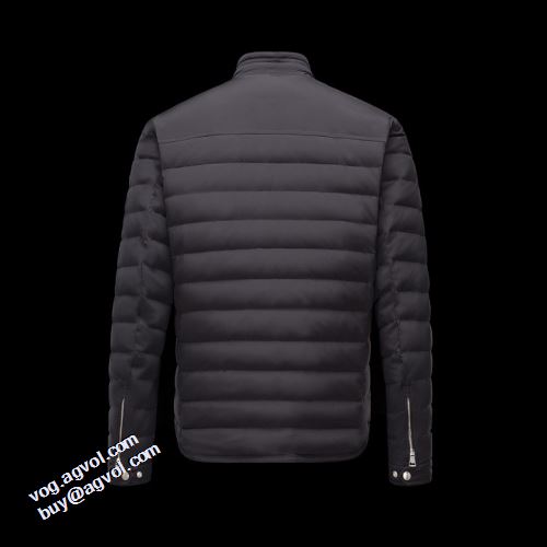 人気ブランド  ワンランク上のアウターウエア 2021秋冬 モンクレールブランドコピー モンクレール MONCLER 軽量ダウン 身体を保温できる
