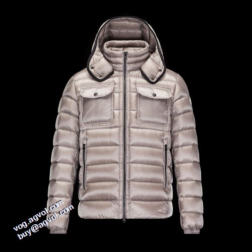 秋の定番 2021秋冬 モンクレールコピー ブランド 軽量ダウンジャケット モンクレール MONCLER 厳しい寒さに耐える 4色可選 弾力性に優れ