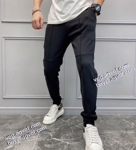 2021秋冬 モンクレール MONCLER モンクレールブランド コピー 海外限定ライン チノパン 絶妙なルーズ感 伸縮性のある