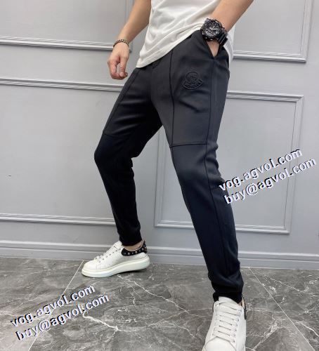 2021秋冬 モンクレール MONCLER モンクレールブランド コピー 海外限定ライン チノパン 絶妙なルーズ感 伸縮性のある